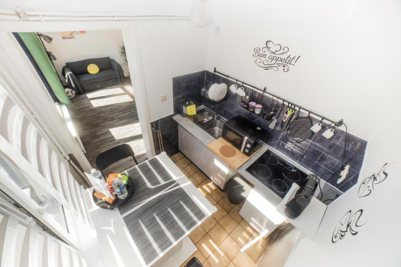 City Centre Hidden Gem! Apartment For Up To 3 People Bruxelas Exterior foto