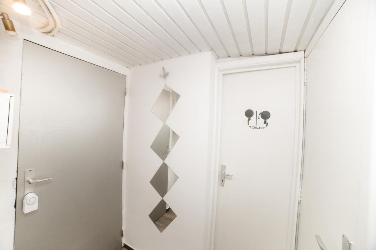 City Centre Hidden Gem! Apartment For Up To 3 People Bruxelas Exterior foto